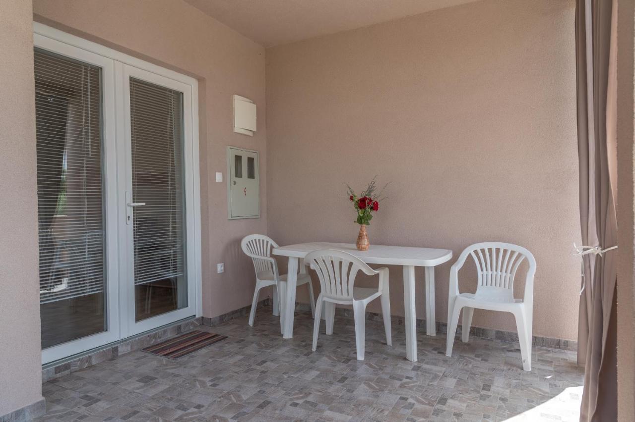Apartmani Krzak Nin Luaran gambar