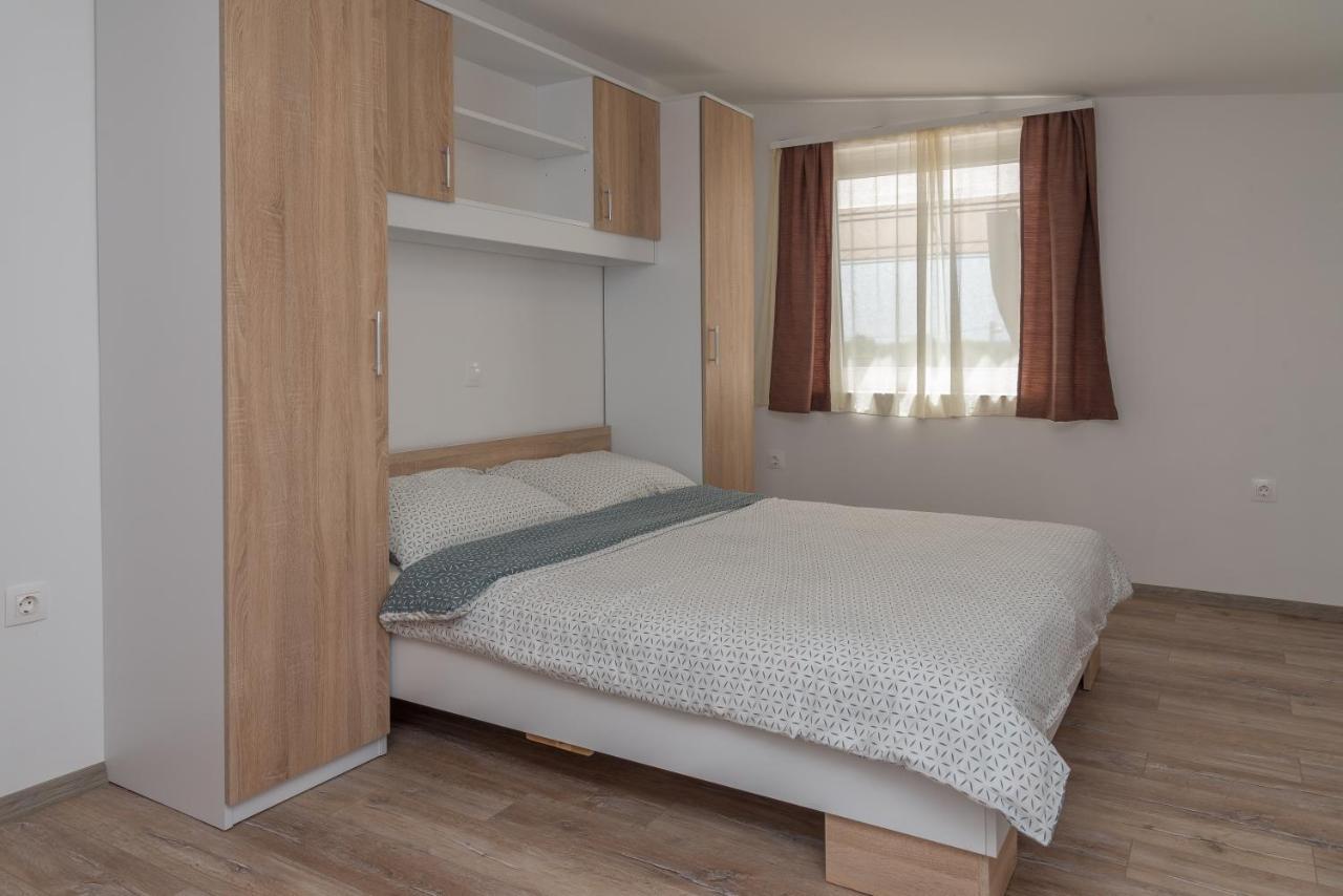 Apartmani Krzak Nin Luaran gambar