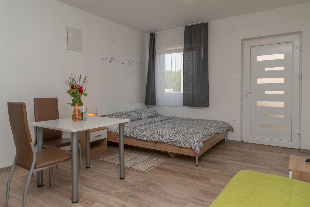 Apartmani Krzak Nin Luaran gambar