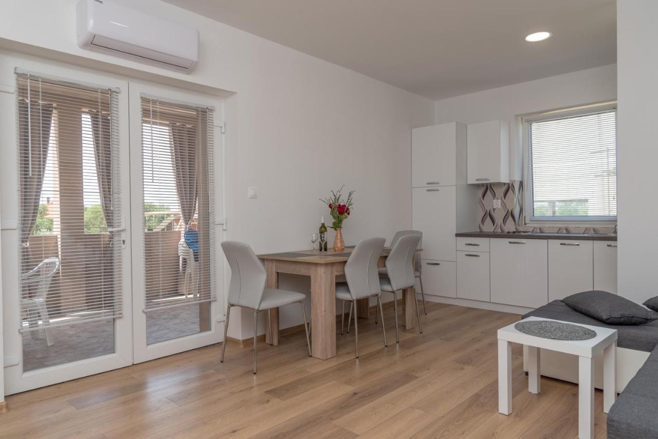 Apartmani Krzak Nin Luaran gambar